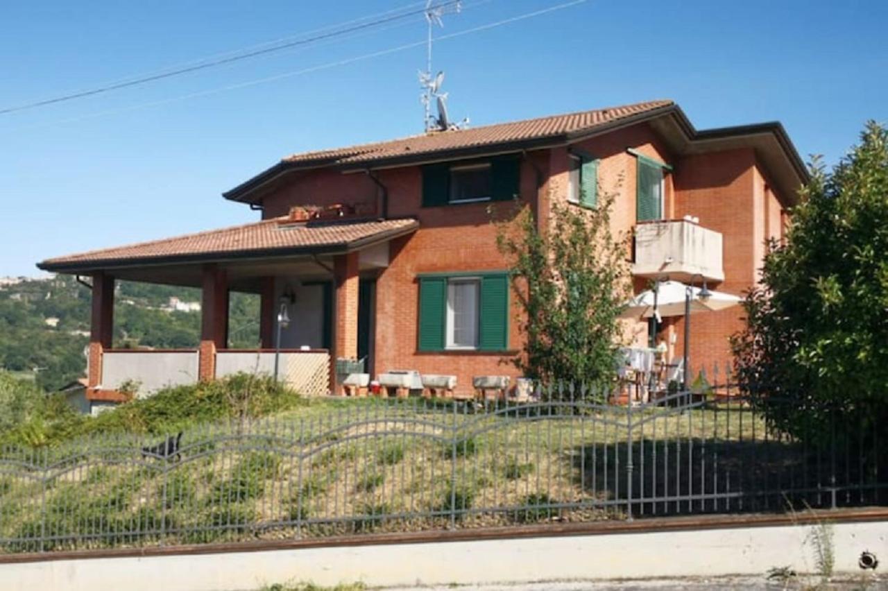 Relax In Collina A Due Passi Dal Mare Apartman Torriana Kültér fotó